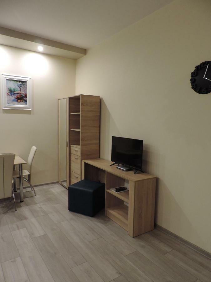 Apartament Blue Кросно Экстерьер фото